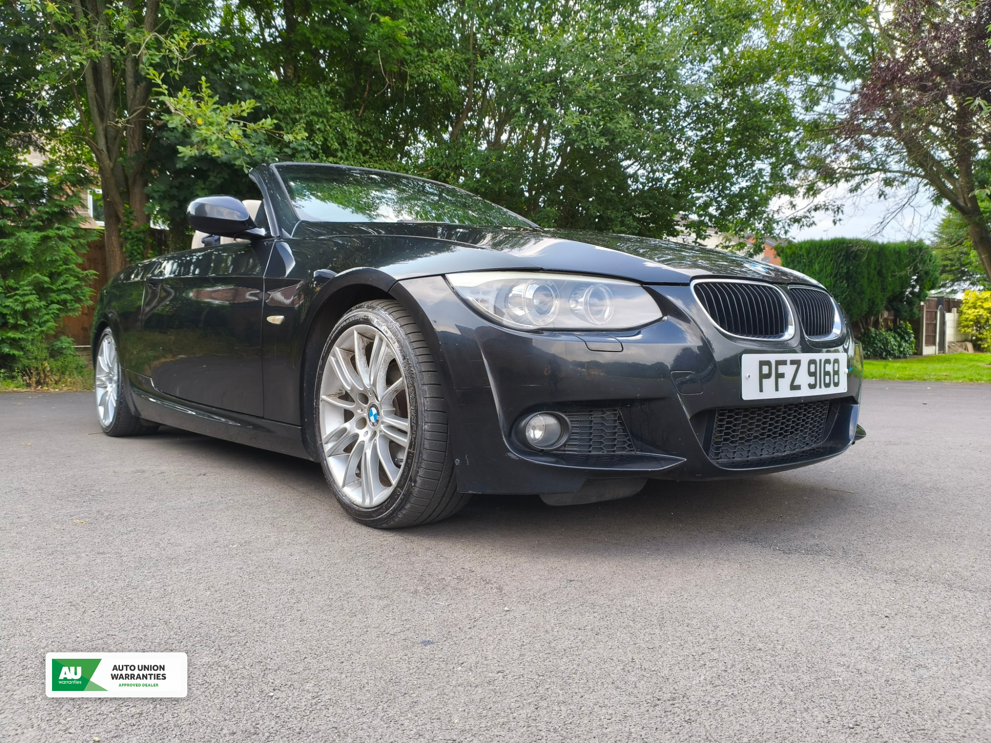 BMW 320i Convertible